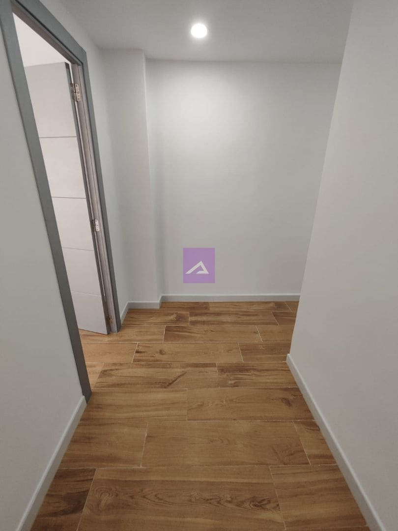 3 bedroom Flat for sale in Alzira - € 130,000 (Ref: 9412486)