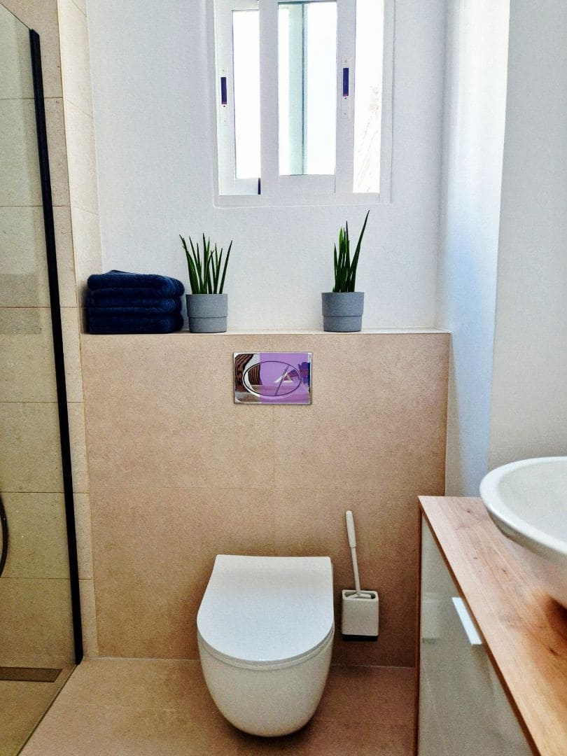 Piso de 3 habitaciones en Gandia en venta - 125.000 € (Ref: 9412493)