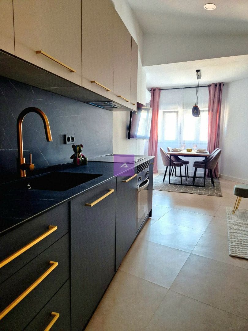 Piso de 3 habitaciones en Gandia en venta - 125.000 € (Ref: 9412493)