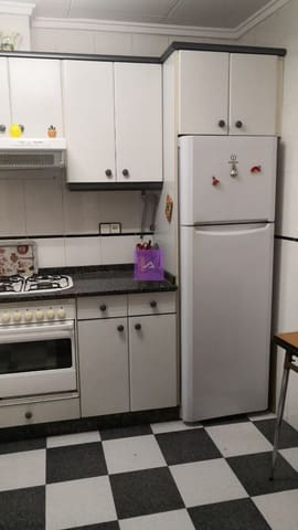 6 soveværelse Byhus til salg i Chiva - € 180.000 (Ref: 9412495)