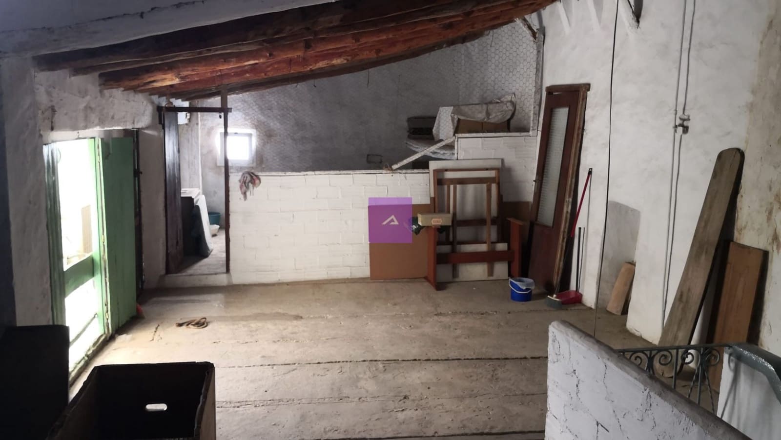 6 soveværelse Byhus til salg i Chiva - € 180.000 (Ref: 9412495)