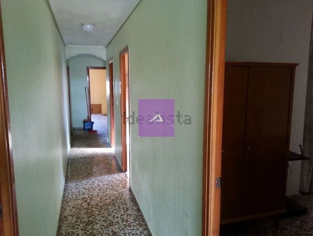 5 makuuhuone Omakotitalo myytävänä paikassa Cheste mukana 
autotalli - 235 000 € (Ref: 9412496)