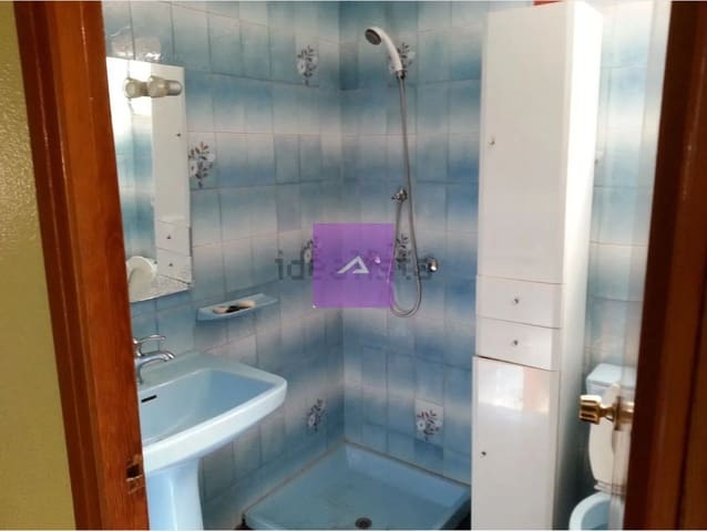 5 makuuhuone Omakotitalo myytävänä paikassa Cheste mukana 
autotalli - 235 000 € (Ref: 9412496)