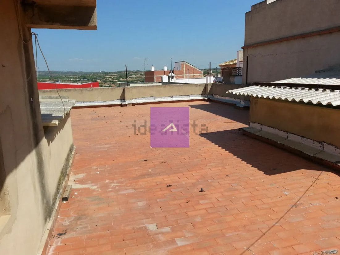 5 bedroom Townhouse for sale in Cheste with garage - € 235,000 (Ref: 9412496)