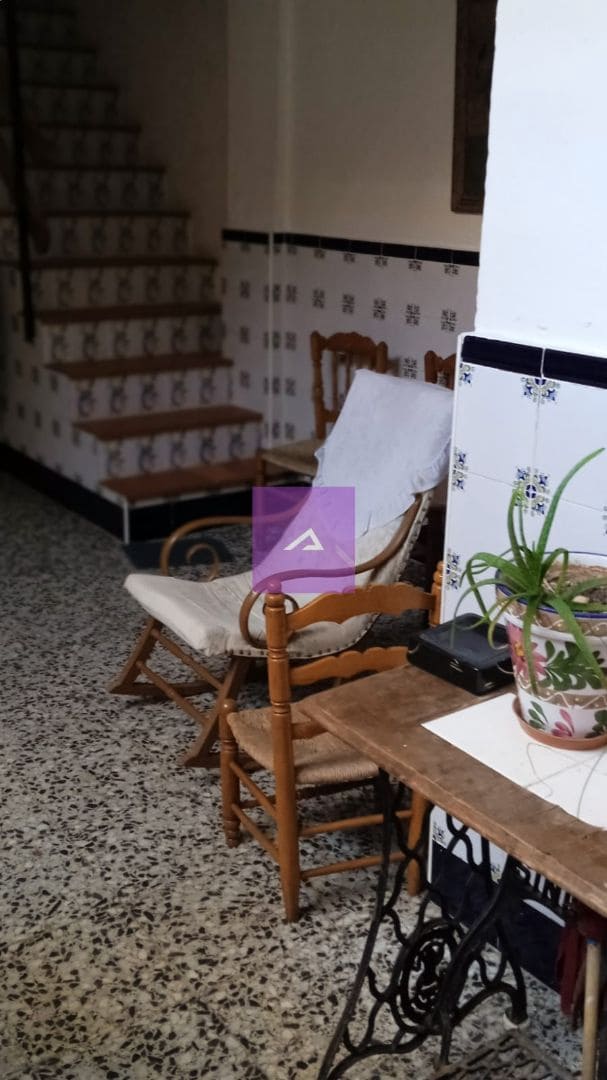 4 soveværelse Villa til salg i Real - € 185.000 (Ref: 9412499)