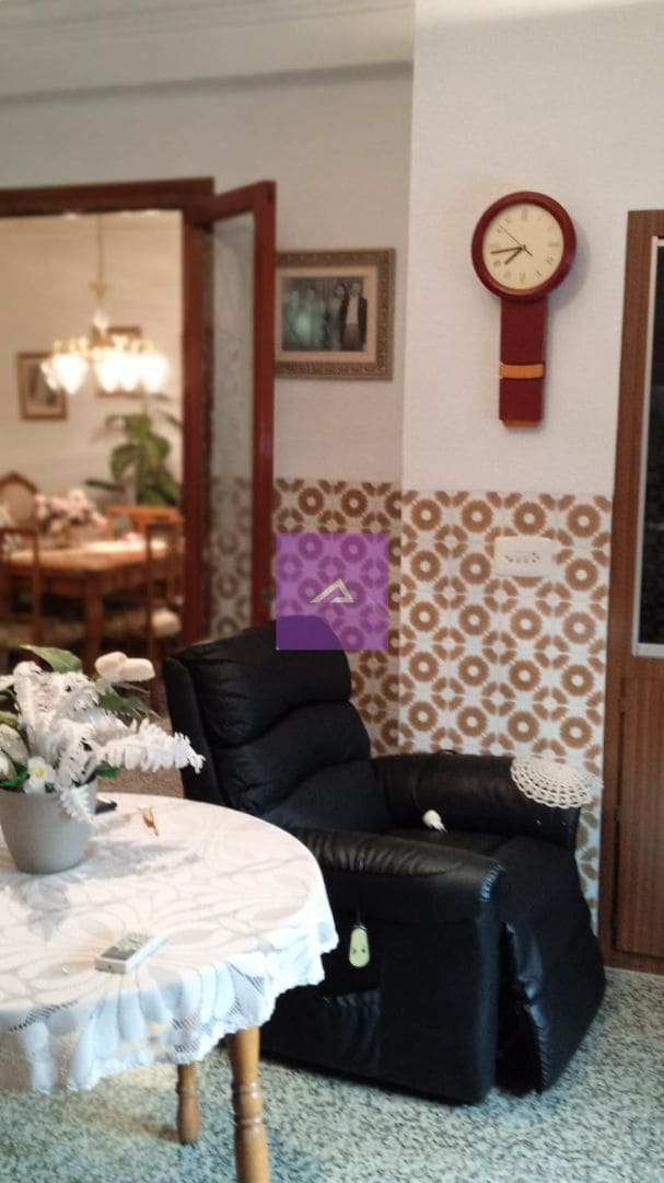 4 soveværelse Villa til salg i Real - € 185.000 (Ref: 9412499)