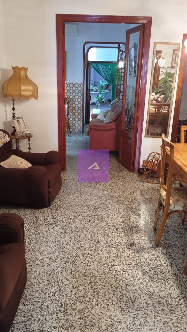 4 soveværelse Villa til salg i Real - € 185.000 (Ref: 9412499)