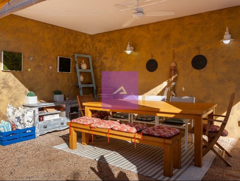 4 makuuhuone Huvila myytävänä paikassa Alzira mukana uima-altaan - 490 000 € (Ref: 9412503)