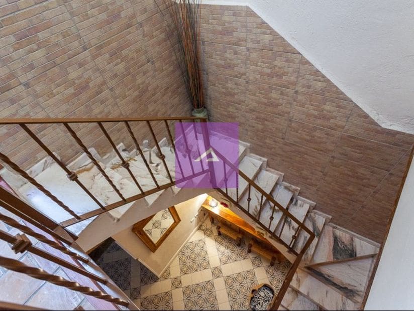 4 makuuhuone Huvila myytävänä paikassa Alzira mukana uima-altaan - 490 000 € (Ref: 9412503)