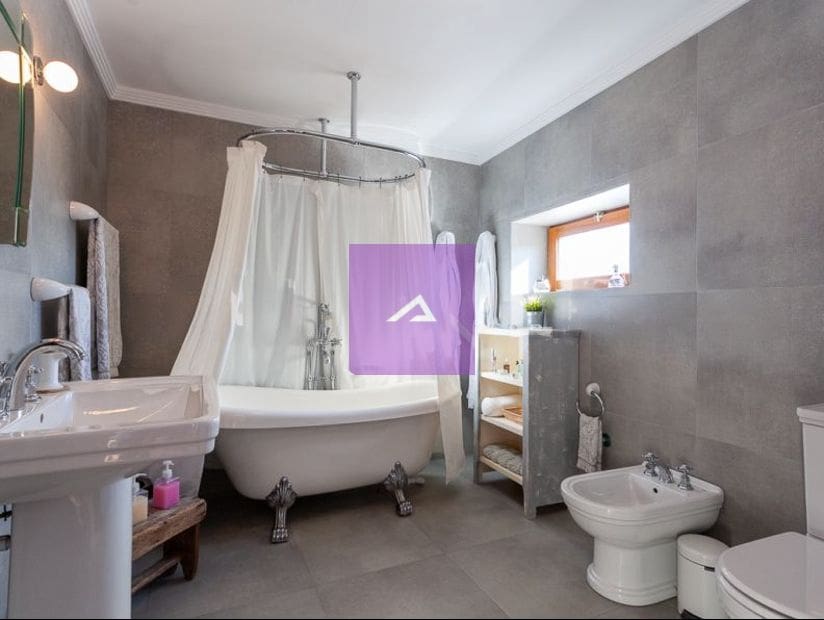 4 makuuhuone Huvila myytävänä paikassa Alzira mukana uima-altaan - 490 000 € (Ref: 9412503)