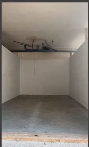 Commercieel te huur in Silla - € 1.200 (Ref: 9412505)