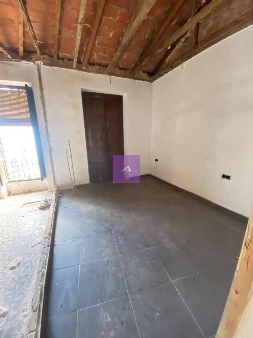 Townhouse for sale in L'Alcudia - € 147,000 (Ref: 9412506)