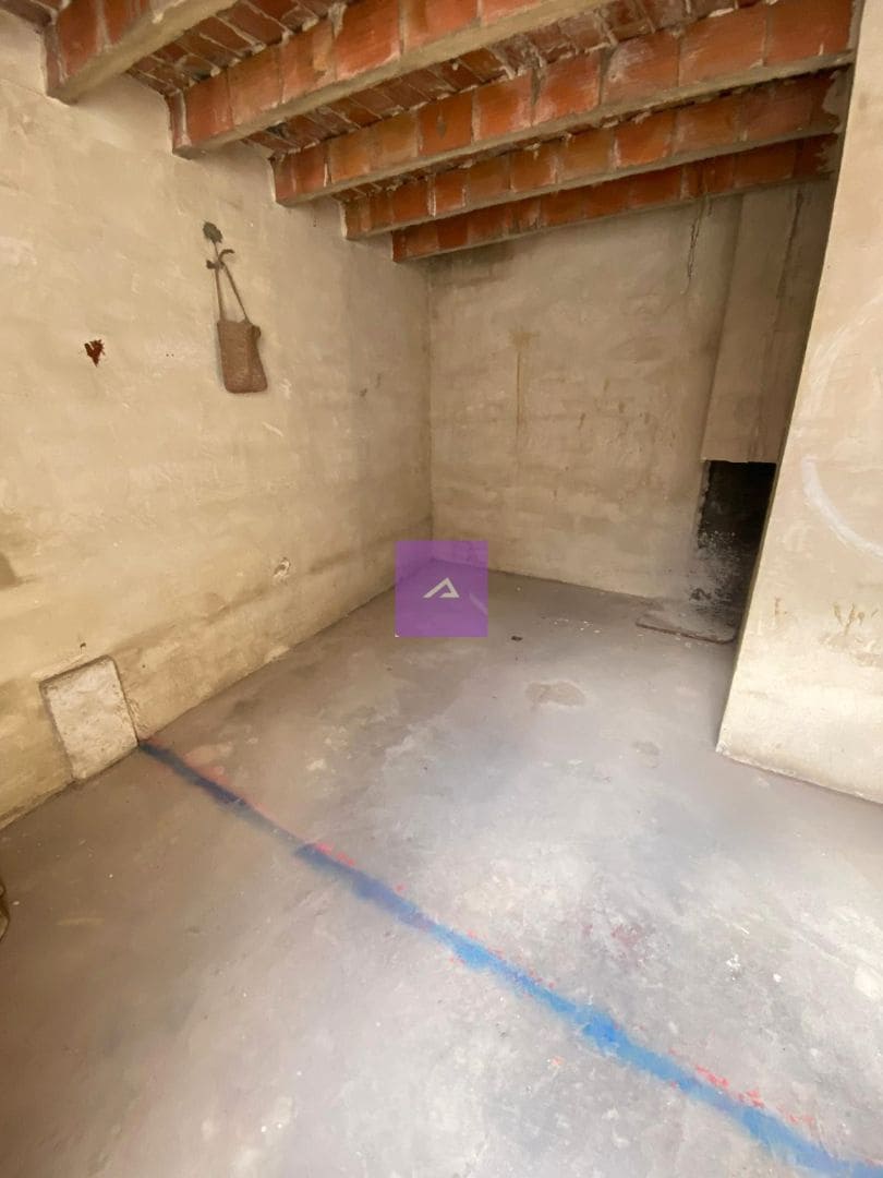 Townhouse for sale in L'Alcudia - € 147,000 (Ref: 9412506)