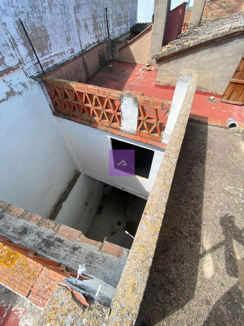 Townhouse for sale in L'Alcudia - € 147,000 (Ref: 9412506)