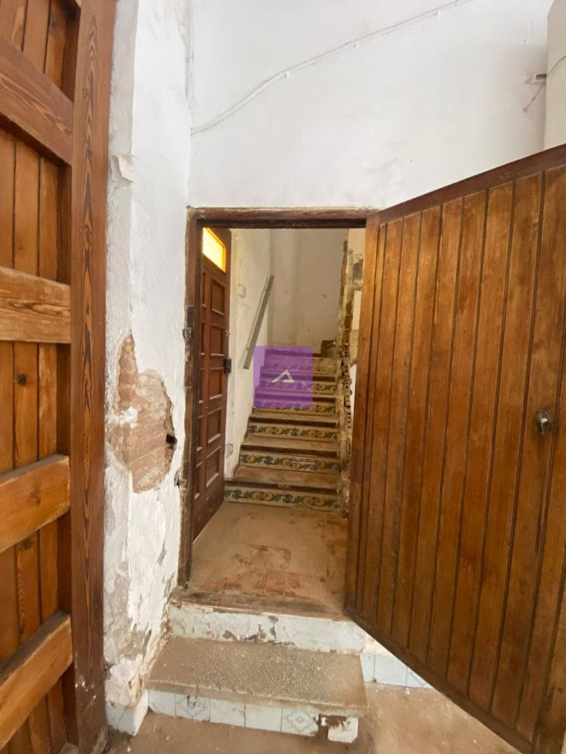 Townhouse for sale in L'Alcudia - € 147,000 (Ref: 9412506)