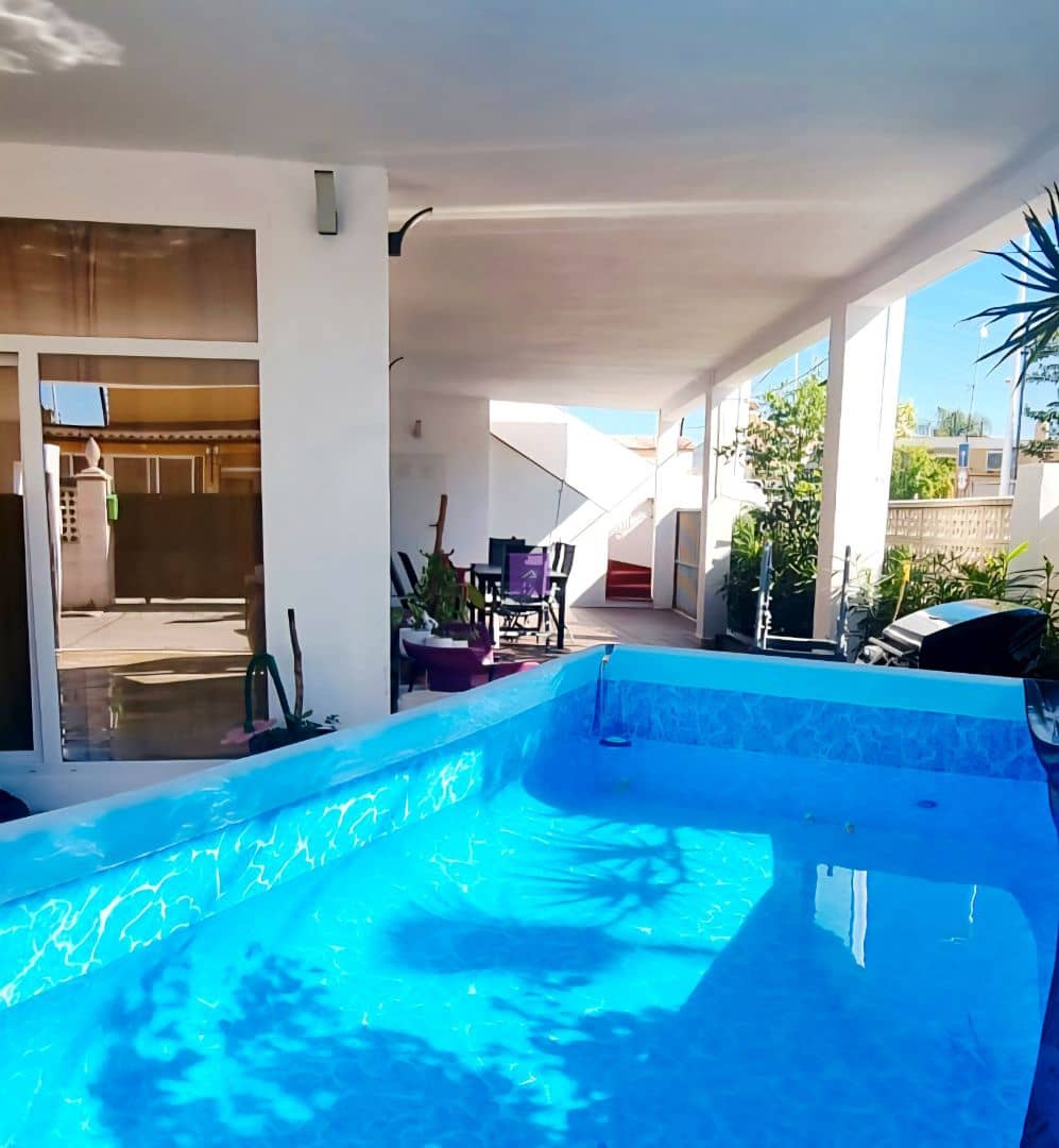 7 makuuhuone Omakotitalo myytävänä paikassa Gandia mukana 
autotalli - 295 000 € (Ref: 9412508)