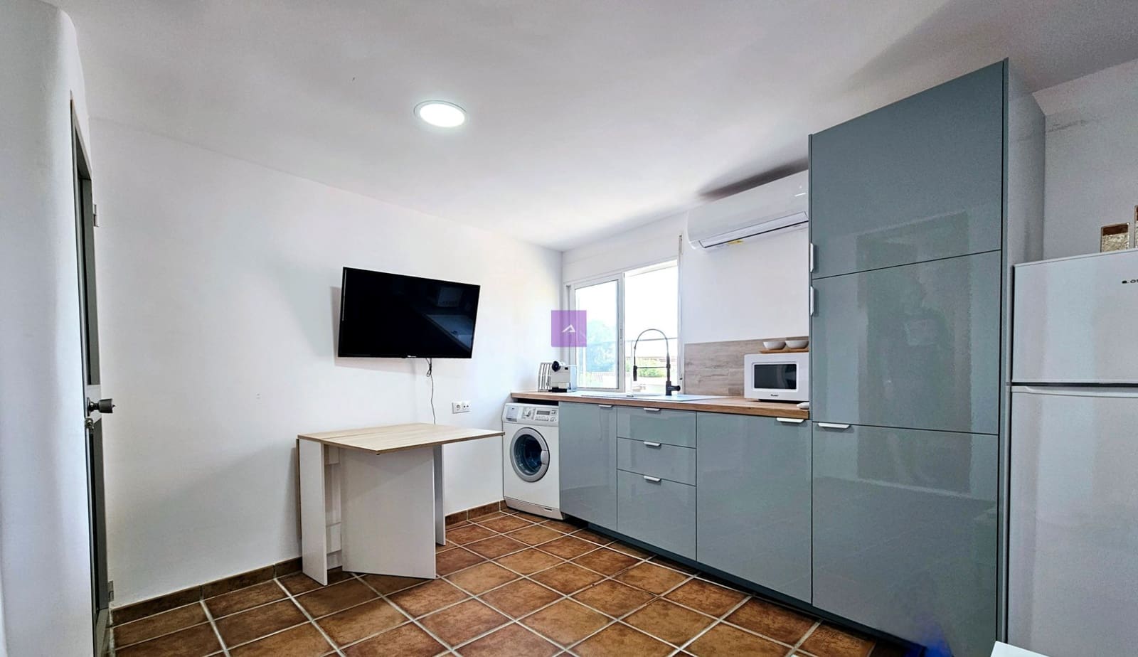 7 makuuhuone Omakotitalo myytävänä paikassa Gandia mukana 
autotalli - 295 000 € (Ref: 9412508)