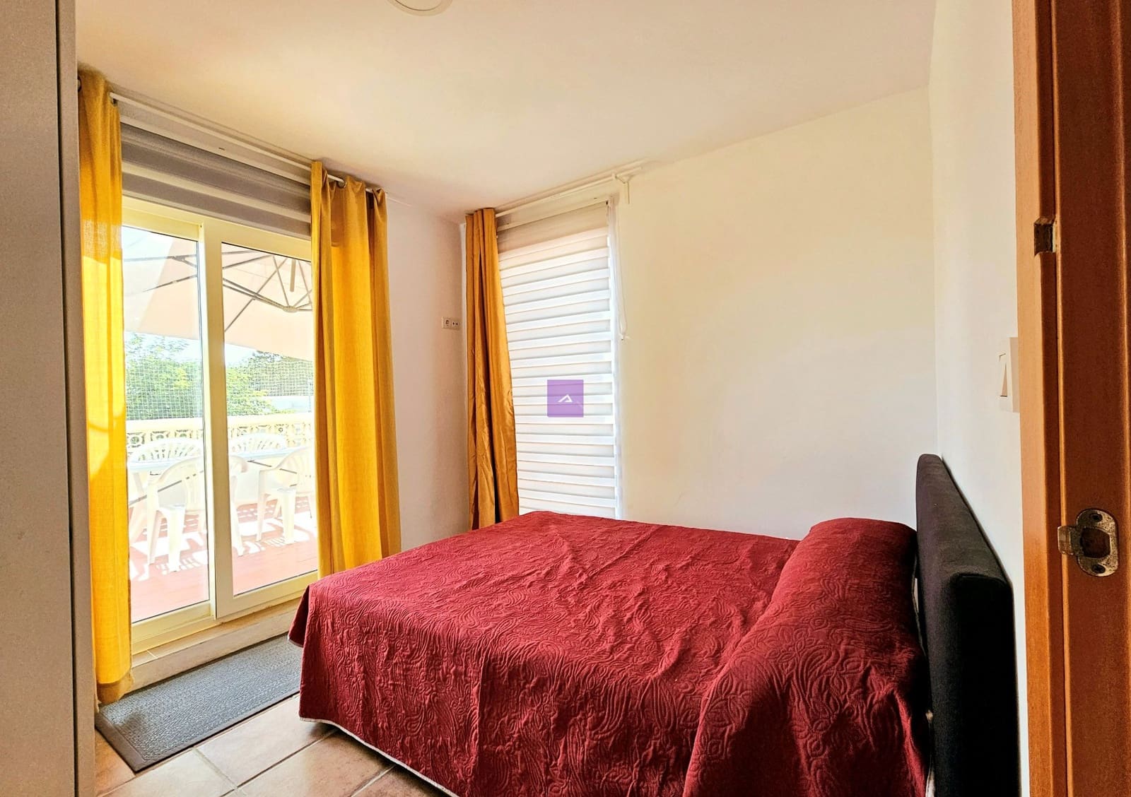 7 makuuhuone Omakotitalo myytävänä paikassa Gandia mukana 
autotalli - 295 000 € (Ref: 9412508)