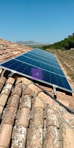 7 chambre Villa/Maison à vendre à Llaurí avec garage - 178 000 € (Ref: 9412515)