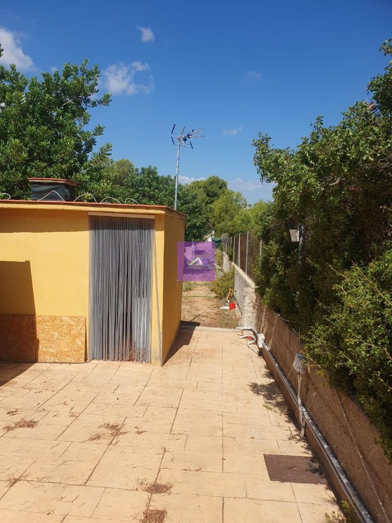 Finca/Landehus til salg i Torrent - € 125.000 (Ref: 9412525)