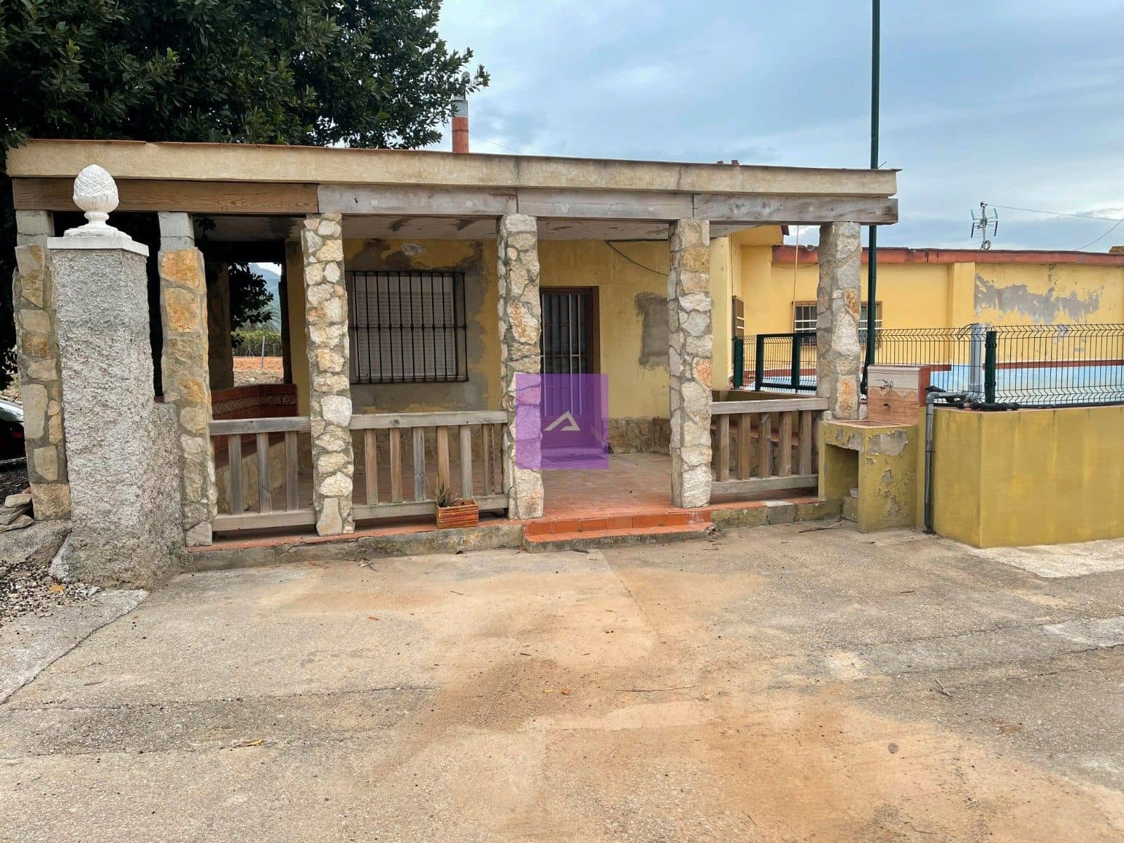 Finca/Casa Rural de 4 habitaciones en Alzira en venta con garaje - 125.000 € (Ref: 9412527)