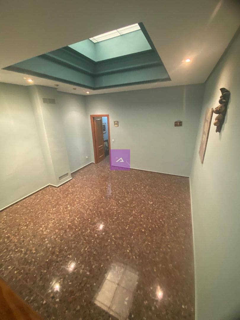 3 camera da letto Casa in vendita in Sedavi con garage - 340.000 € (Rif: 9432874)