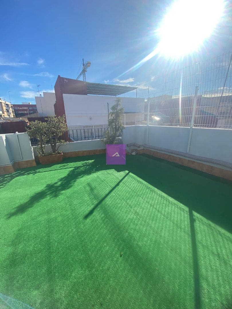 3 camera da letto Casa in vendita in Sedavi con garage - 340.000 € (Rif: 9432874)