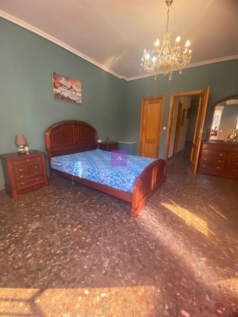 3 camera da letto Casa in vendita in Sedavi con garage - 340.000 € (Rif: 9432874)