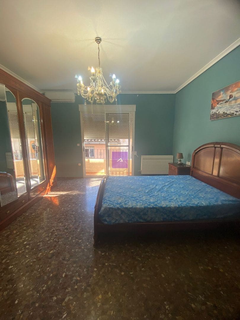 3 camera da letto Casa in vendita in Sedavi con garage - 340.000 € (Rif: 9432874)