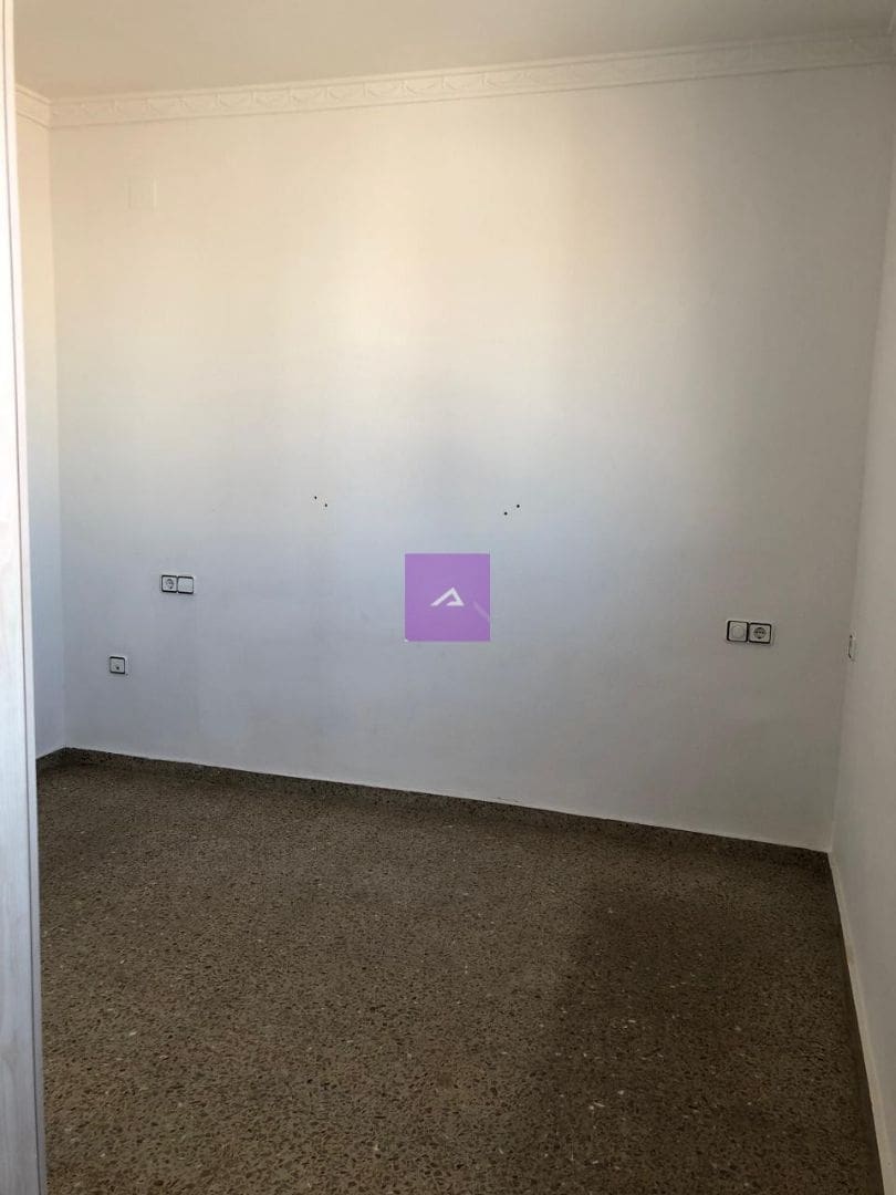 3 bedroom Flat for sale in Torrent - € 180,000 (Ref: 9491914)