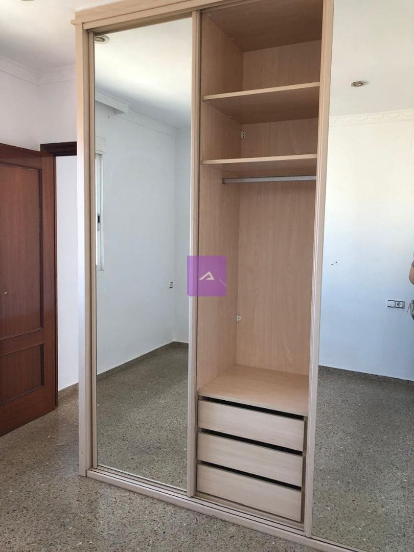 3 bedroom Flat for sale in Torrent - € 180,000 (Ref: 9491914)