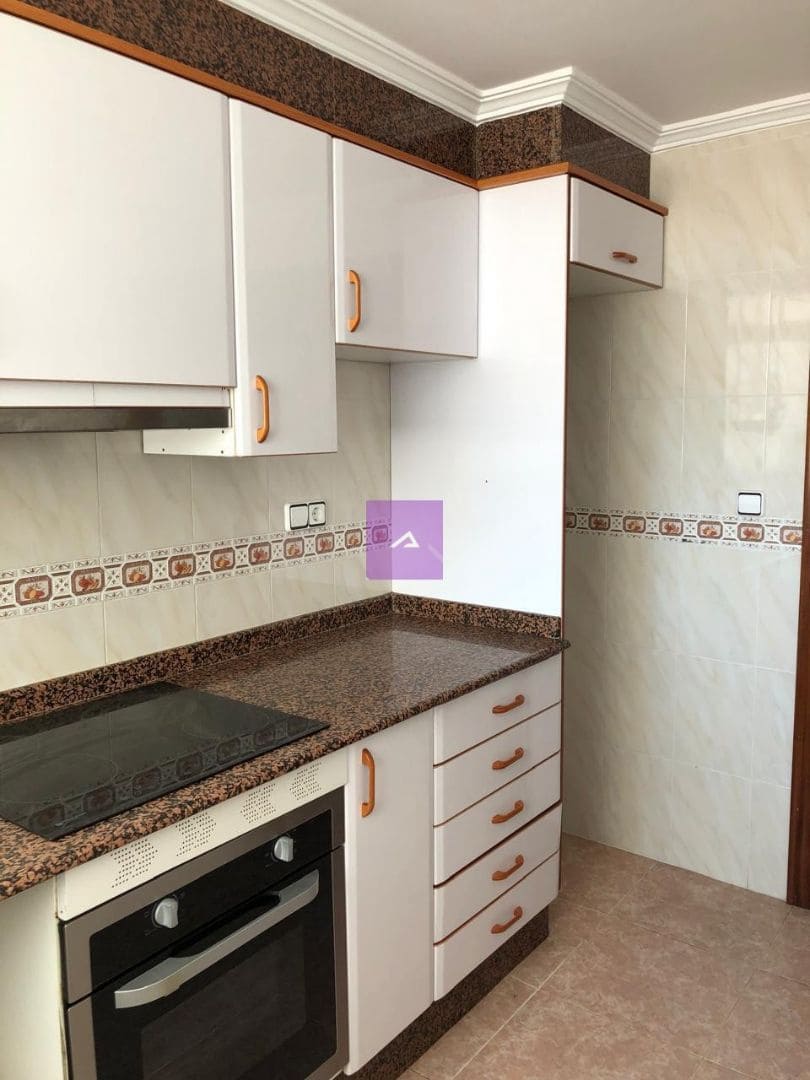 3 bedroom Flat for sale in Torrent - € 180,000 (Ref: 9491914)
