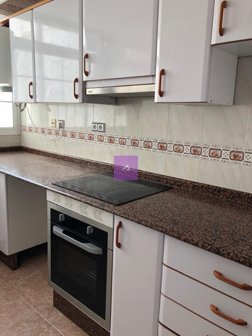 3 bedroom Flat for sale in Torrent - € 180,000 (Ref: 9491914)