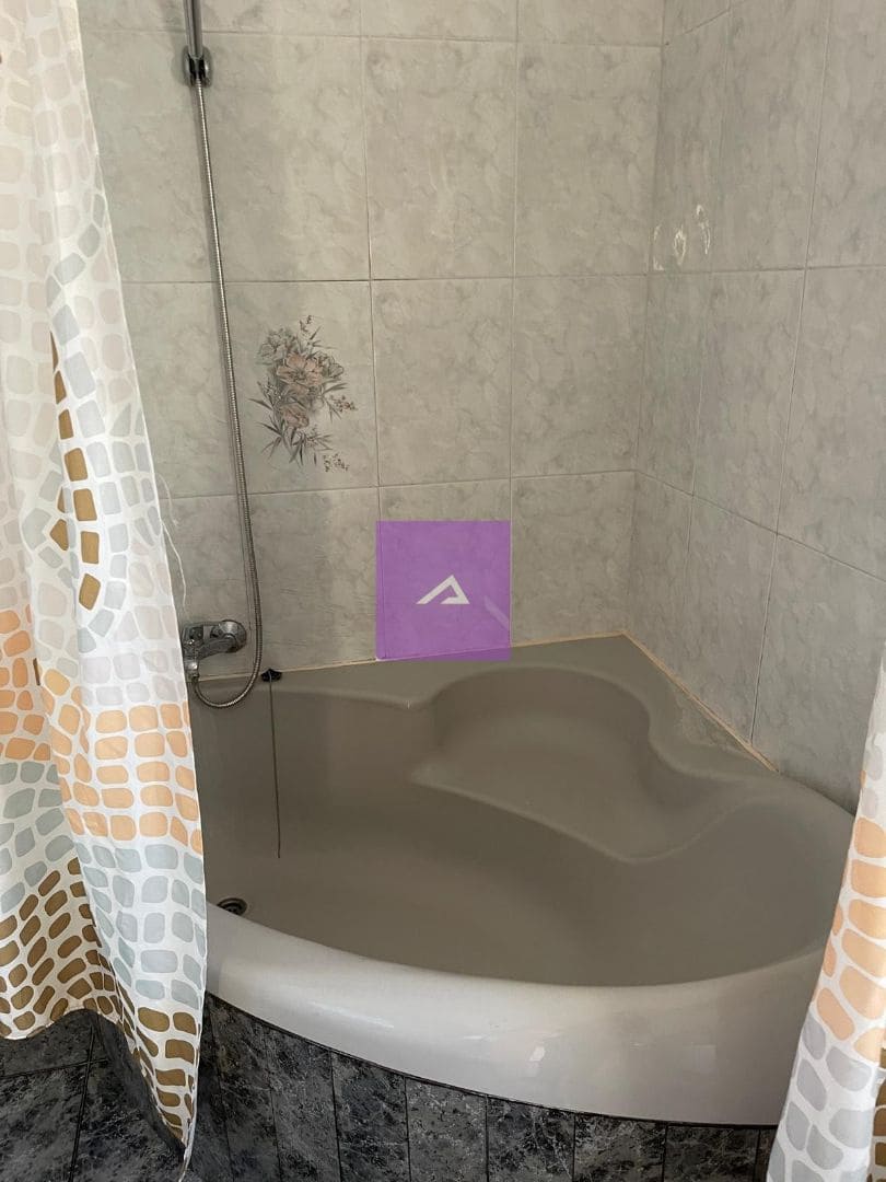 4 bedroom Villa for rent in Picassent with pool garage - € 2,000 (Ref: 9500404)