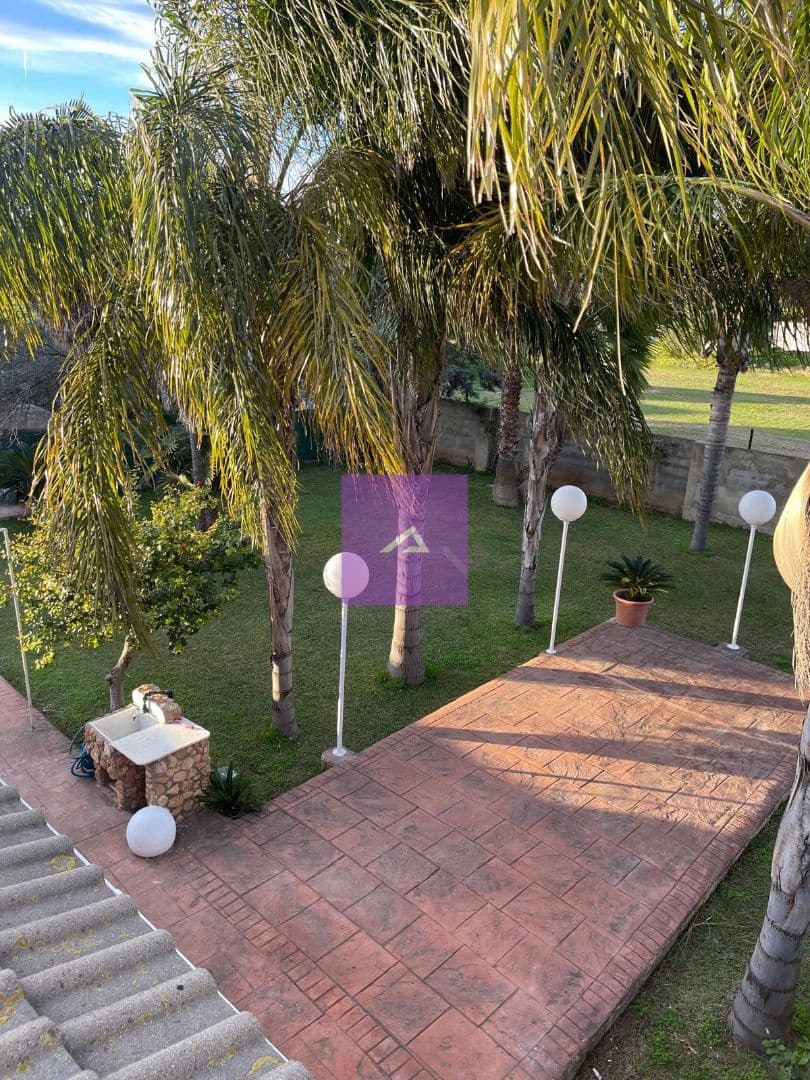 4 bedroom Villa for rent in Picassent with pool garage - € 2,000 (Ref: 9500404)