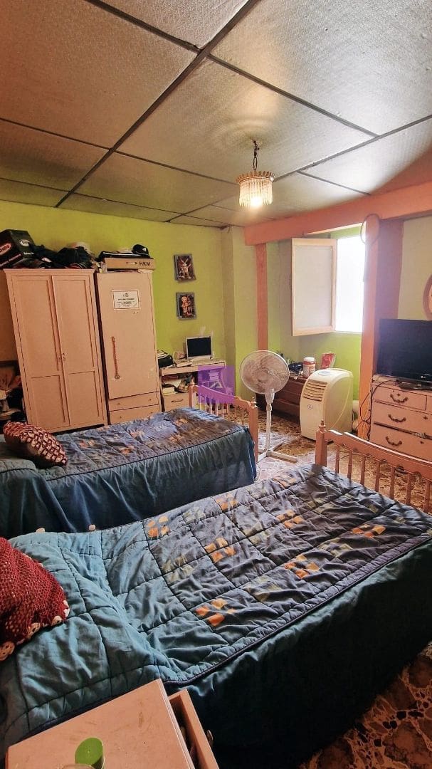 4 bedroom Townhouse for sale in Massanassa - € 195,000 (Ref: 9500635)