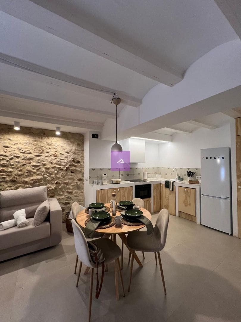 5 bedroom Townhouse for sale in Llombai - € 185,000 (Ref: 9500636)