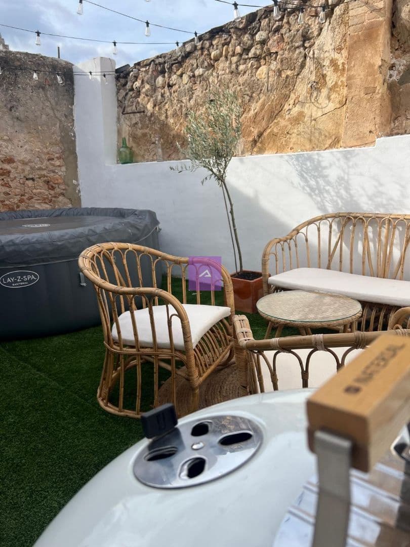 5 bedroom Townhouse for sale in Llombai - € 185,000 (Ref: 9500636)