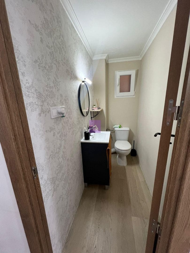 4 bedroom Flat for sale in Alcasser - € 230,000 (Ref: 9500792)