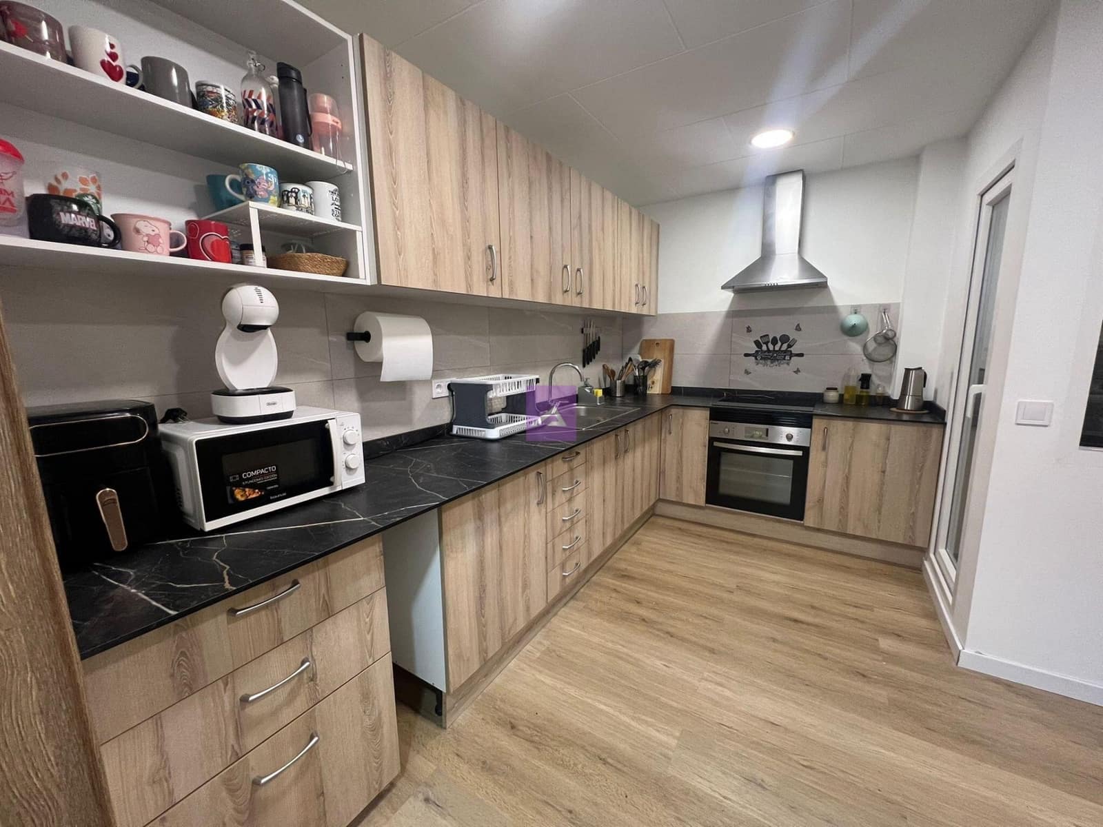 4 bedroom Flat for sale in Alcasser - € 230,000 (Ref: 9500792)