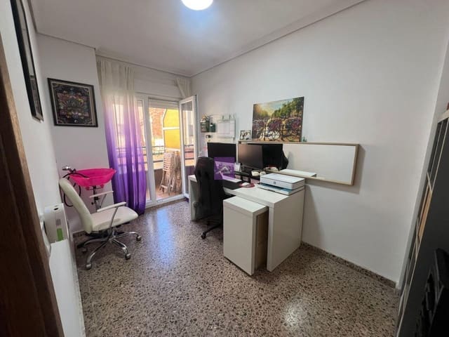 4 bedroom Flat for sale in Alcàsser - € 230,000 (Ref: 9500792)