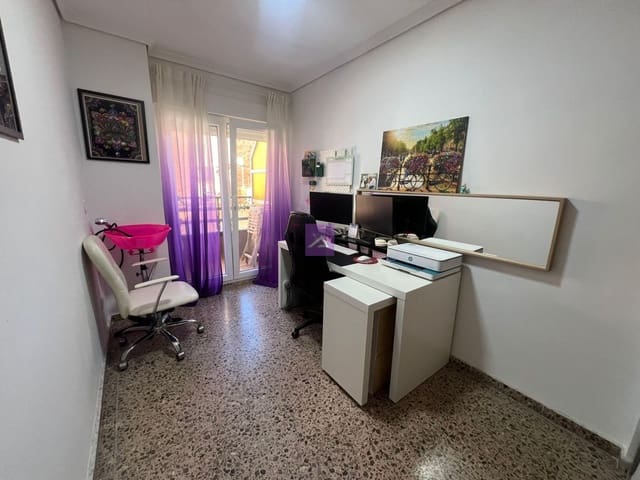 4 bedroom Flat for sale in Alcàsser - € 230,000 (Ref: 9500792)