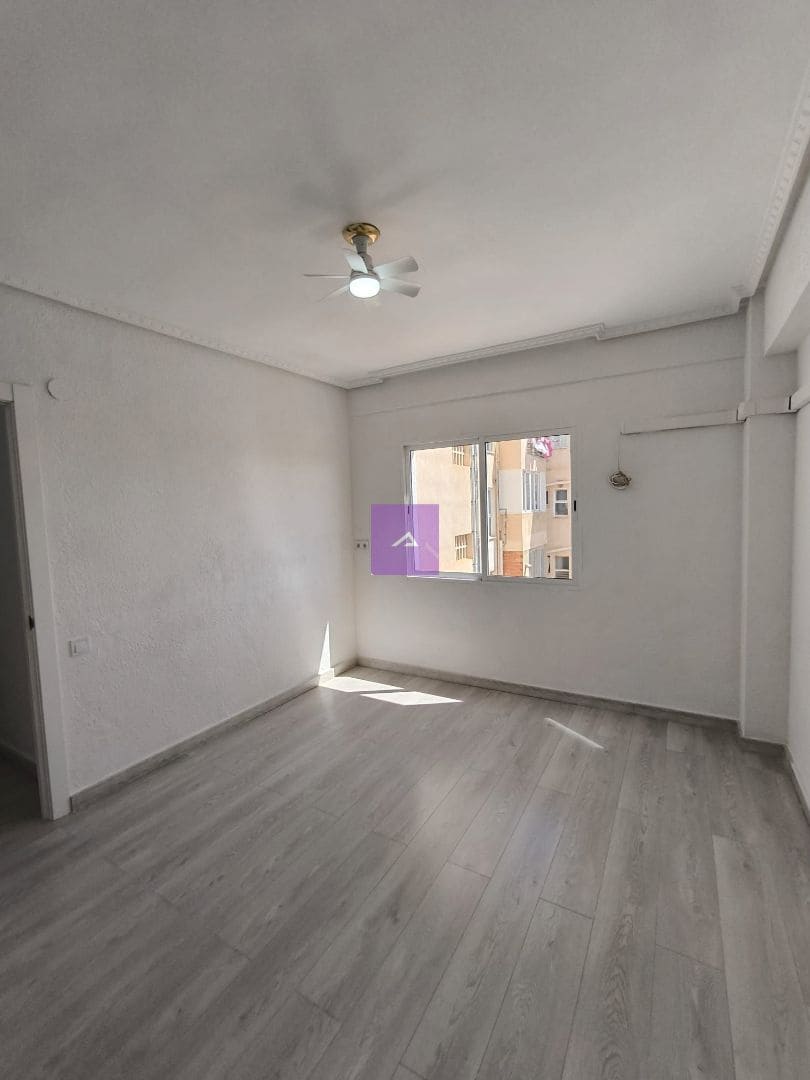 3 bedroom Flat for sale in Alginet with garage - € 172,000 (Ref: 9502950)