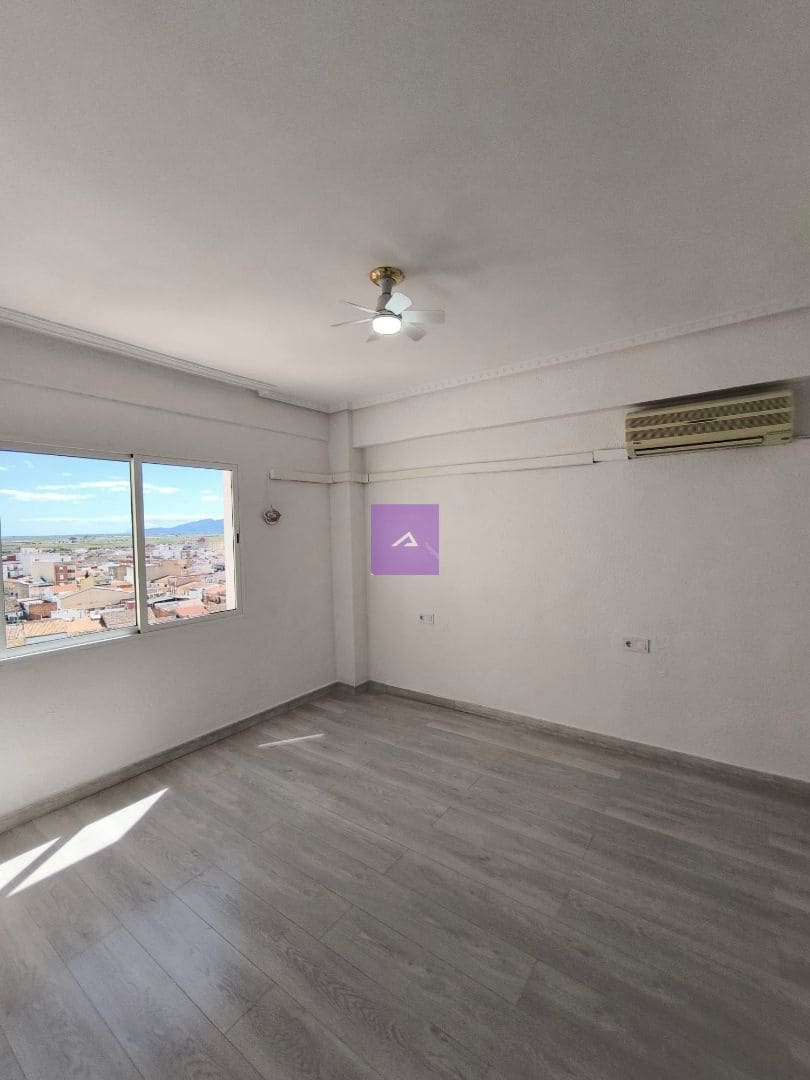 3 bedroom Flat for sale in Alginet with garage - € 172,000 (Ref: 9502950)