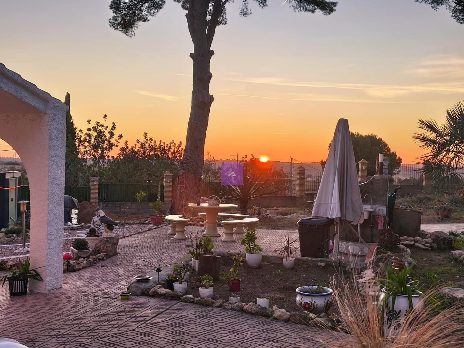 Chalet de 3 habitaciones en Godelleta en venta con piscina garaje - 215.000 € (Ref: 9510260)