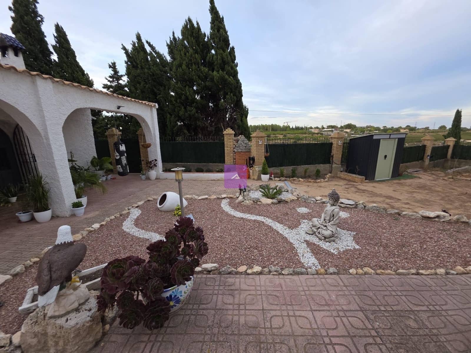 Chalet de 3 habitaciones en Godelleta en venta con piscina garaje - 215.000 € (Ref: 9510260)