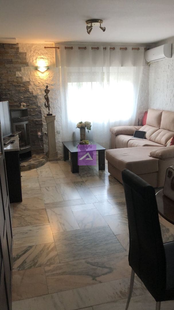 3 quarto Quinta/Casa Rural para venda em Montroy com piscina garagem - 239 000 € (Ref: 9532513)