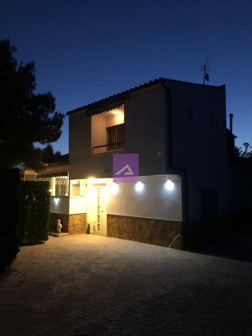 3 quarto Quinta/Casa Rural para venda em Montroy com piscina garagem - 239 000 € (Ref: 9532513)