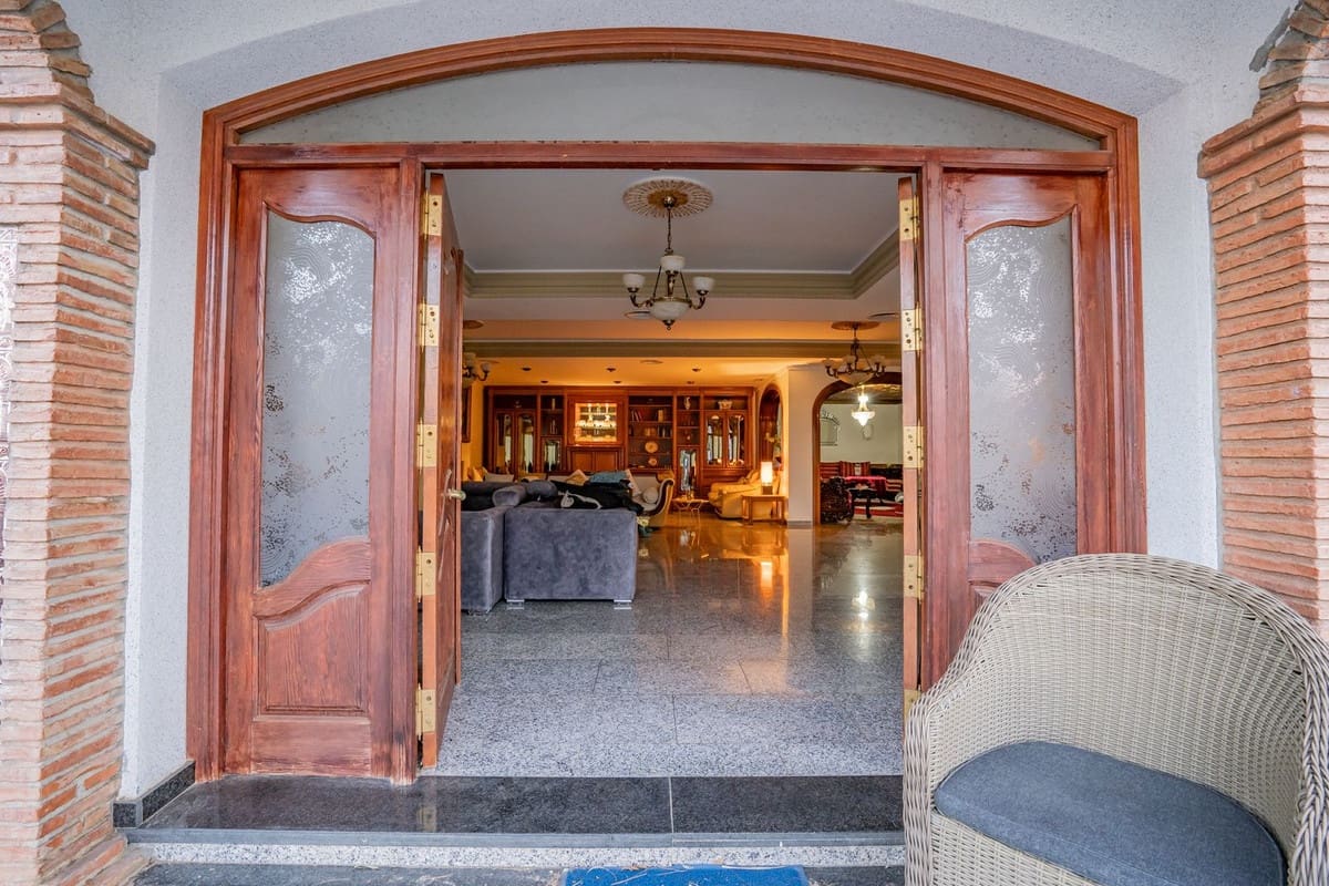 6 chambre Villa/Maison à vendre à Benalmadena avec piscine garage - 1 490 000 € (Ref: 7991326)