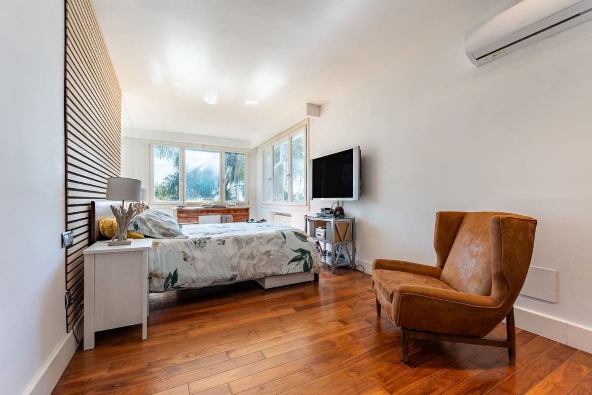 4 soveværelse Villa til salg i Calahonda med swimmingpool garage - € 899.000 (Ref: 8782356)